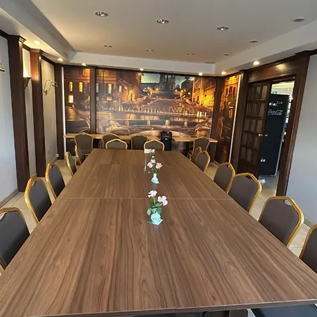 Parkhotel Goldlinde Боденвердер