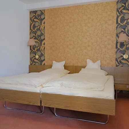 Parkhotel Goldlinde ホテル ボーデンヴェルダー