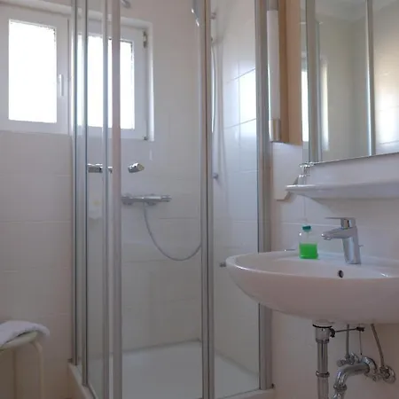 Parkhotel Goldlinde 3*